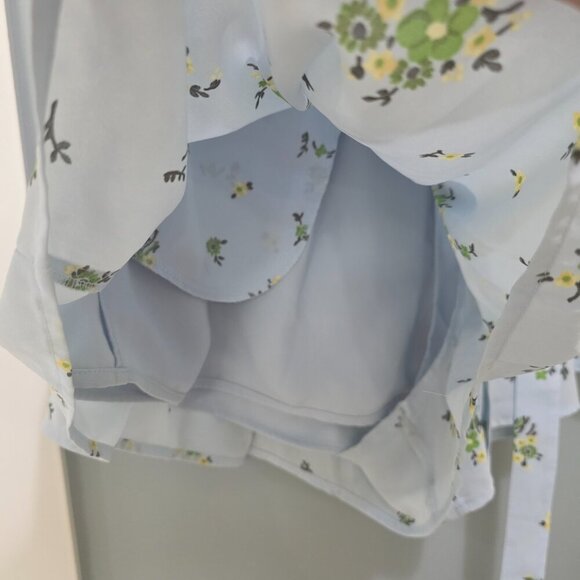 Sunday Best Women’s Blue Floral Pleated Tie Waist Shorts – Size 8 – Lightweight - Picture 4 of 8